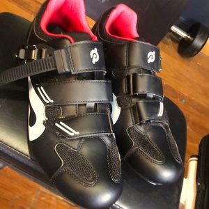 Brand New Peloton cycle shoes brand new with clips ( to be attached)
